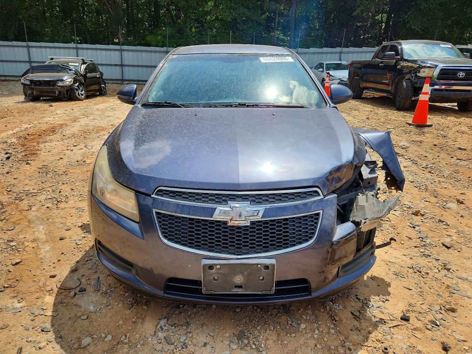 60424086 :رقم المزاد ، 1G1PK5SB1E7395401 vin ، 2014 Chevrolet Cruze مزاد بيع