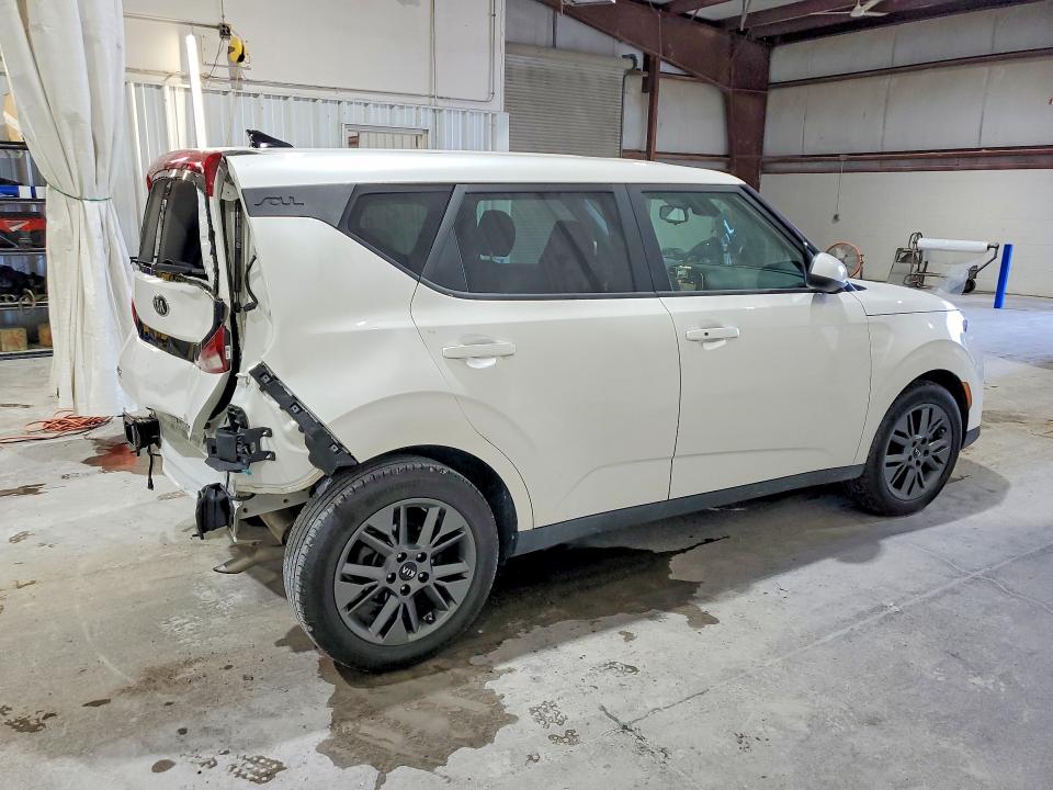 2020 Kia Soul მანქანა იყიდება აუქციონზე, vin: KNDJ33AU1L7725584, აუქციონის ნომერი: 60894046
