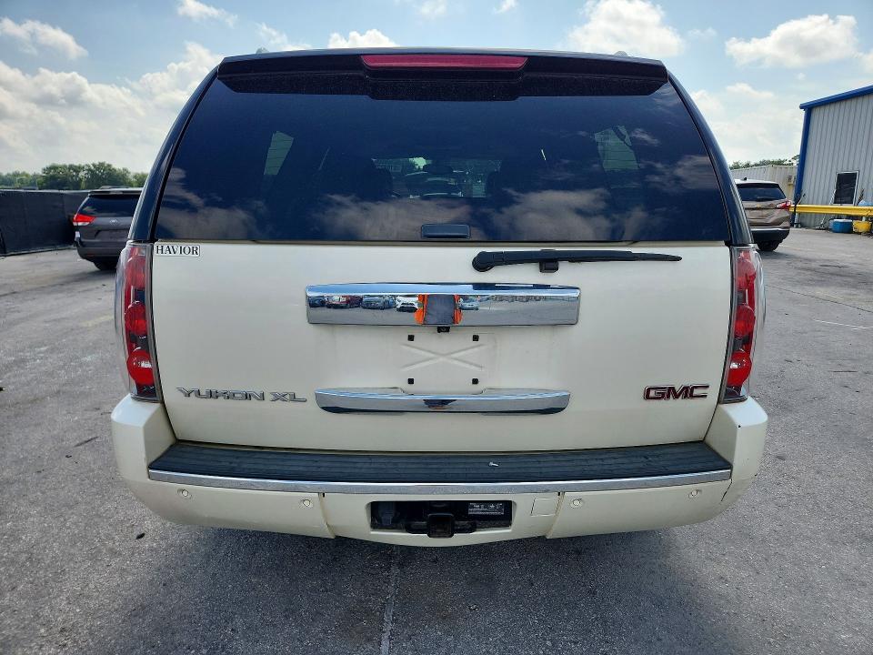 Продажа на аукционе авто 2014 Gmc Yukon Xl, vin: 1GKS1MEF9ER139514, номер лота: 61692206