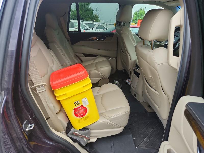 60258196 :رقم المزاد ، 1GYS4BKJ1JR245332 vin ، 2018 Cadillac Escalade مزاد بيع