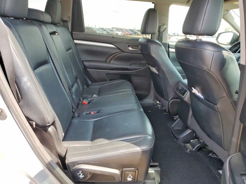Продажа на аукционе авто 2015 Toyota Highlander, vin: 5TDJKRFH7FS188750, номер лота: 62006416