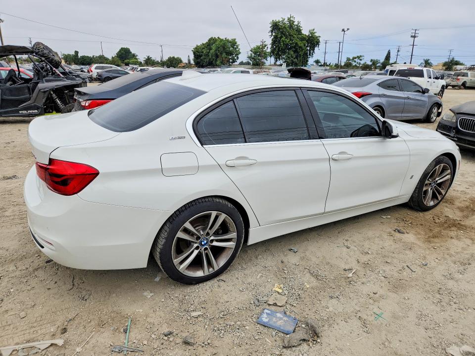 2017 Bmw 330e მანქანა იყიდება აუქციონზე, vin: WBA8E1C53HK480002, აუქციონის ნომერი: 62132876