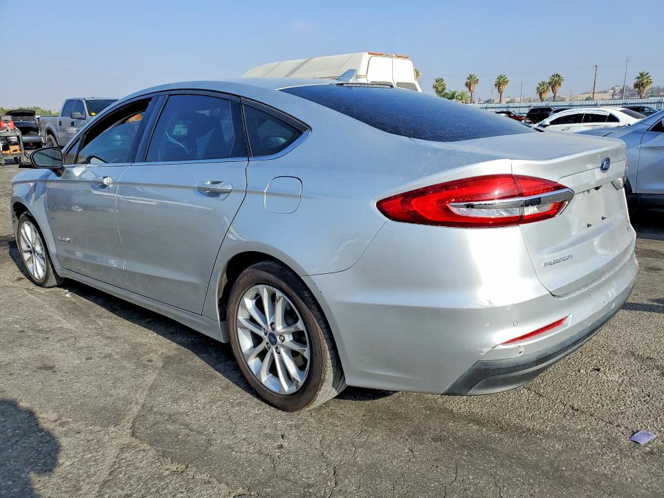 Продаж на аукціоні авто 2019 Ford Fusion, vin: 3FA6P0LU3KR235098, номер лоту: 63037086