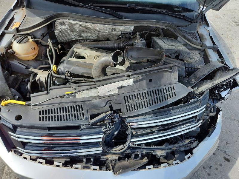 2017 Volkswagen Tiguan მანქანა იყიდება აუქციონზე, vin: WVGAV7AX9HK027381, აუქციონის ნომერი: 59716066