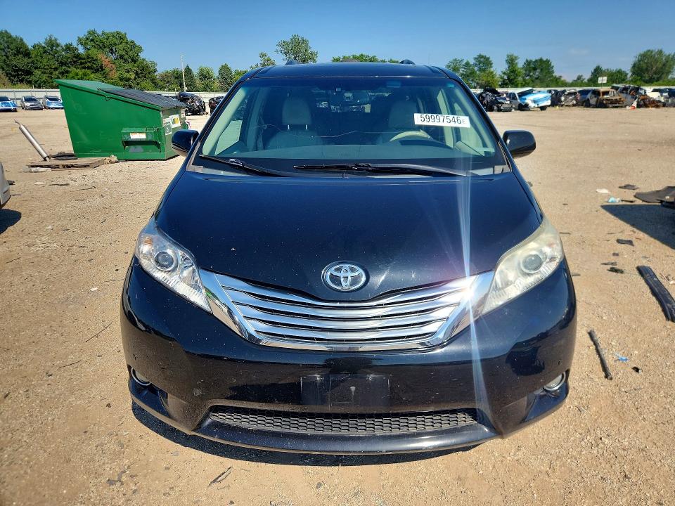 Auction sale of the 2011 Toyota Sienna, vin: 5TDYK3DC4BS166833, lot number: 59997546
