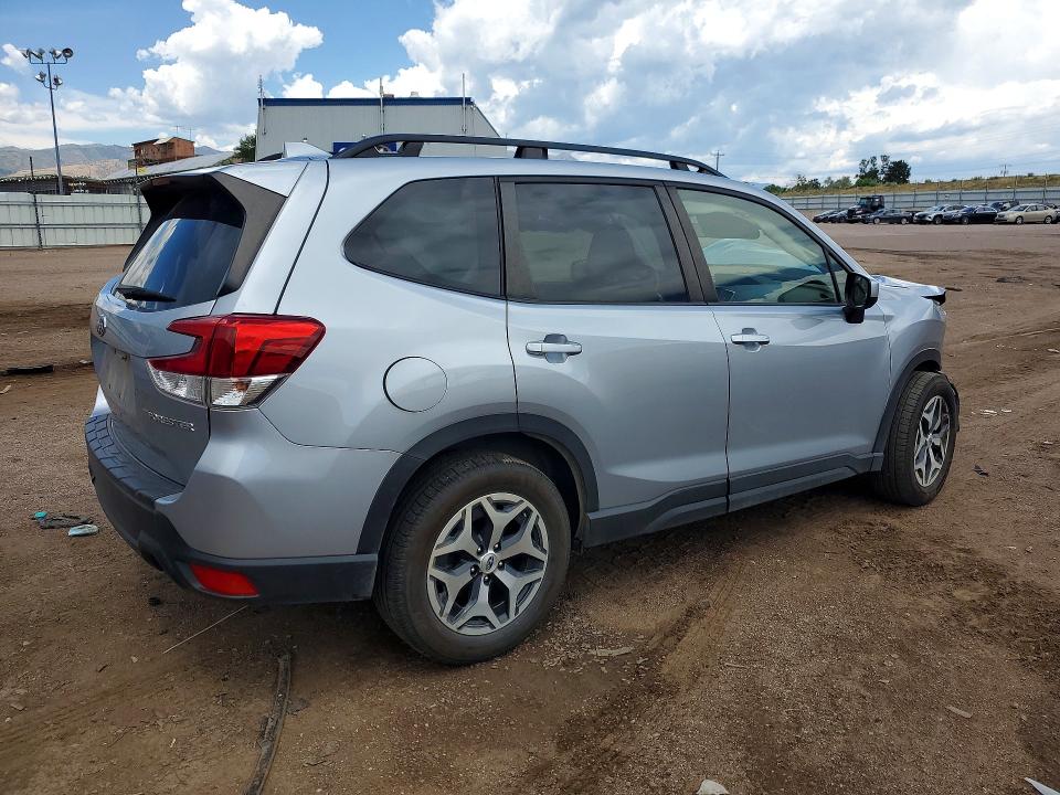 Продаж на аукціоні авто 2022 Subaru Forester, vin: JF2SKAEC2NH507214, номер лоту: 62636456