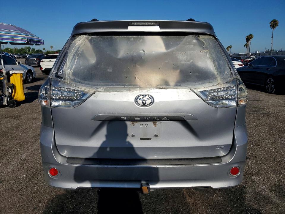 60819506 :رقم المزاد ، 5TDXK3DC3DS289618 vin ، 2013 Toyota Sienna مزاد بيع