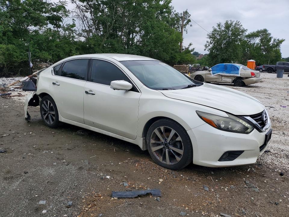 Продаж на аукціоні авто 2016 Nissan Altima, vin: 1N4AL3AP1GC249852, номер лоту: 59861026