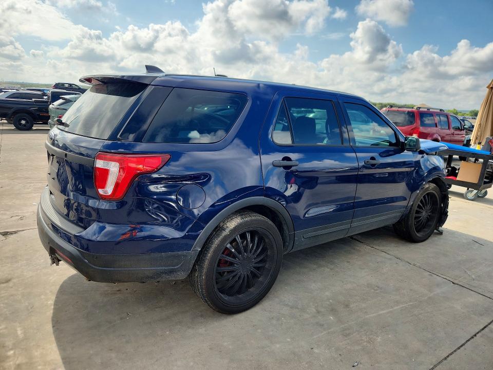 60851446 :رقم المزاد ، 1FM5K8AR2KGA79110 vin ، 2019 Ford Explorer مزاد بيع