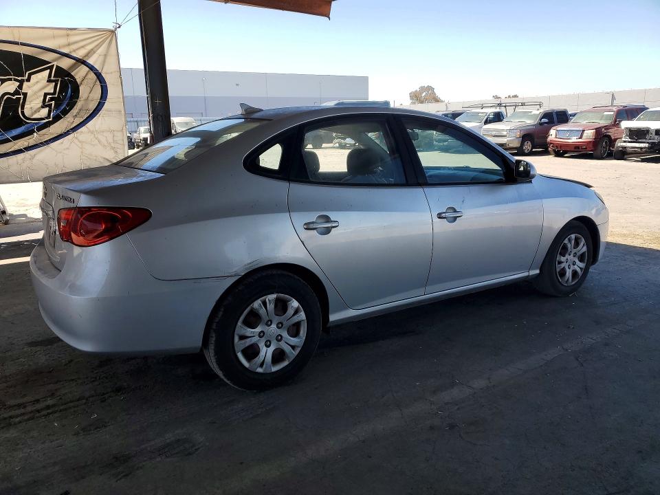 63409886 :رقم المزاد ، KMHDU4AD4AU835345 vin ، 2010 Hyundai Elantra مزاد بيع