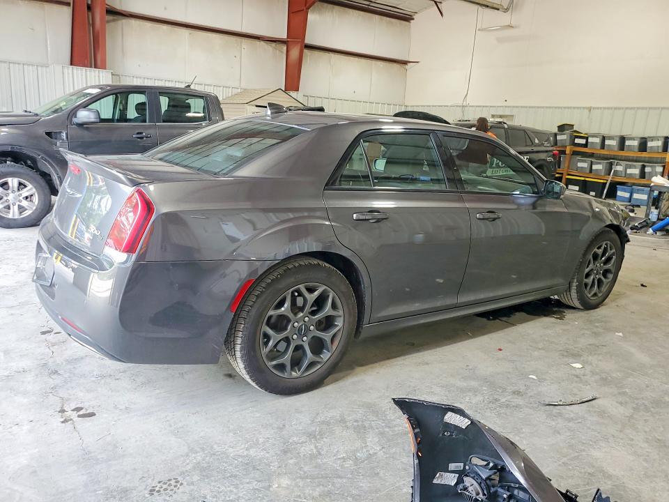 Продаж на аукціоні авто 2018 Chrysler 300, vin: 2C3CCAGG7JH331107, номер лоту: 61016946