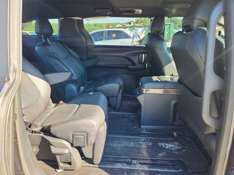 Продажа на аукционе авто 2025 Toyota Sienna, vin: 5TDESKFC8SS157708, номер лота: 61293286