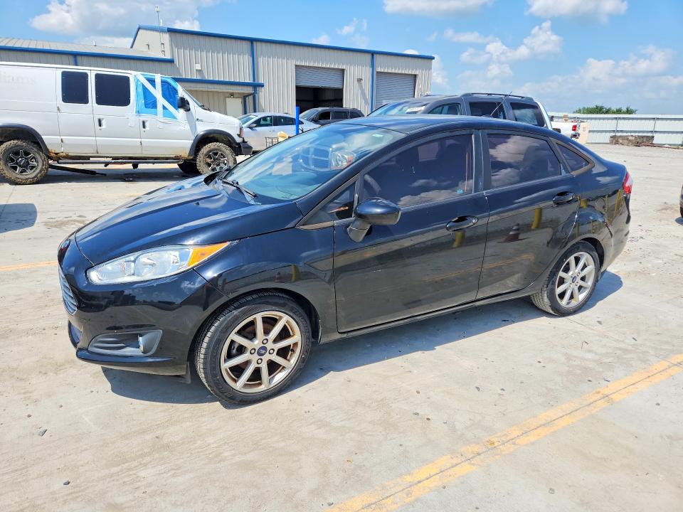 59692596 :رقم المزاد ، 3FADP4BJ3HM125356 vin ، 2017 Ford Fiesta مزاد بيع