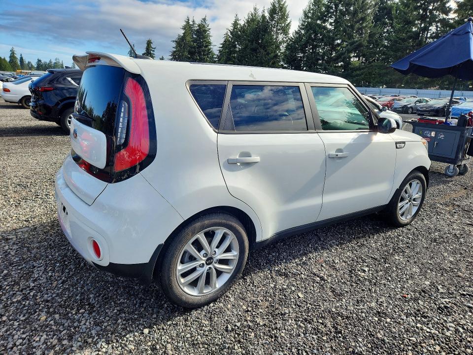 Продаж на аукціоні авто 2017 Kia Soul, vin: KNDJP3A54H7458056, номер лоту: 62275196