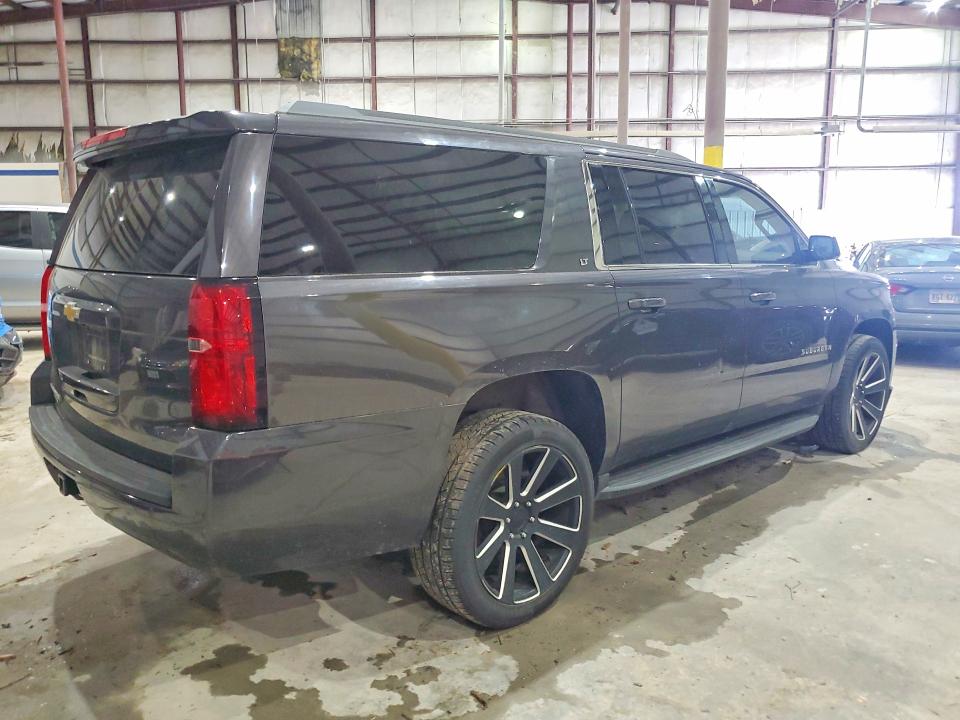 61386706 :رقم المزاد ، 1GNSKHKC3HR240845 vin ، 2017 Chevrolet Suburban مزاد بيع