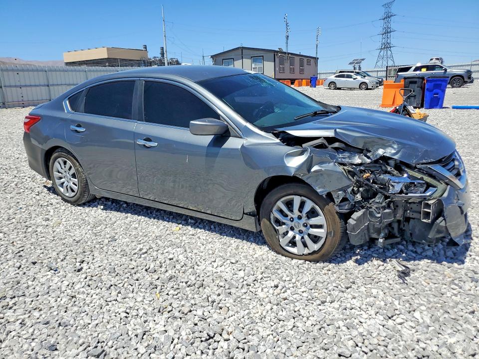 2016 Nissan Altima მანქანა იყიდება აუქციონზე, vin: 1N4AL3AP8GN328469, აუქციონის ნომერი: 63178056