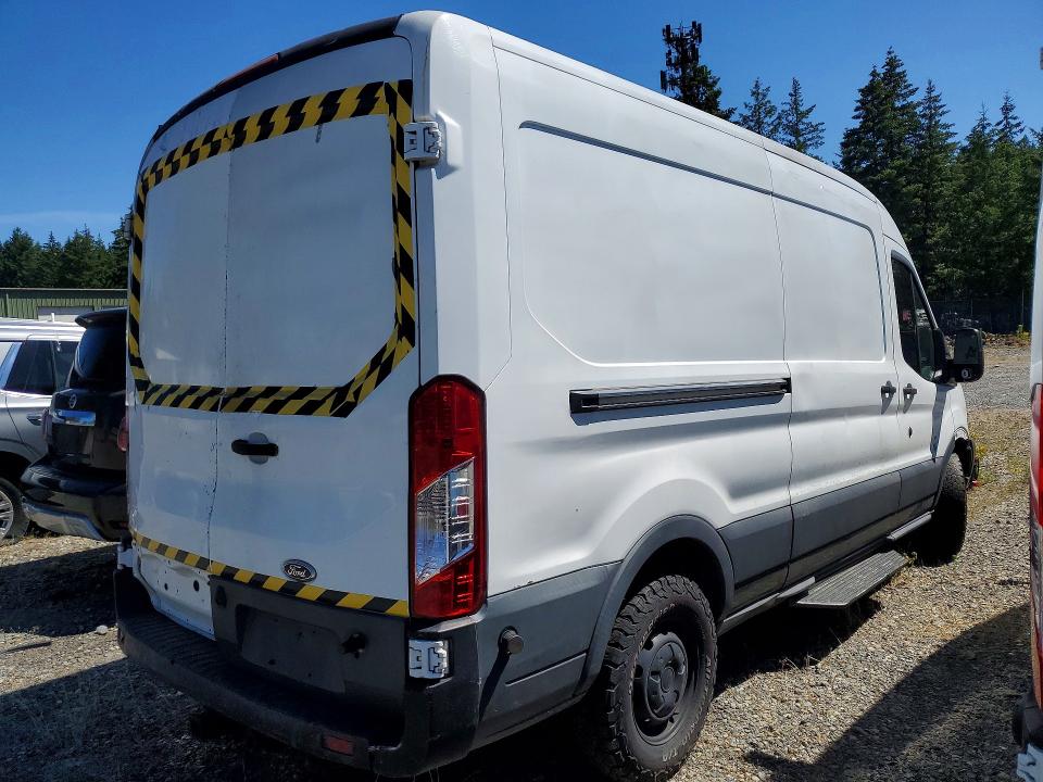 60626126 :رقم المزاد ، 1FTYE2CM5HKA12157 vin ، 2017 Ford Transit مزاد بيع