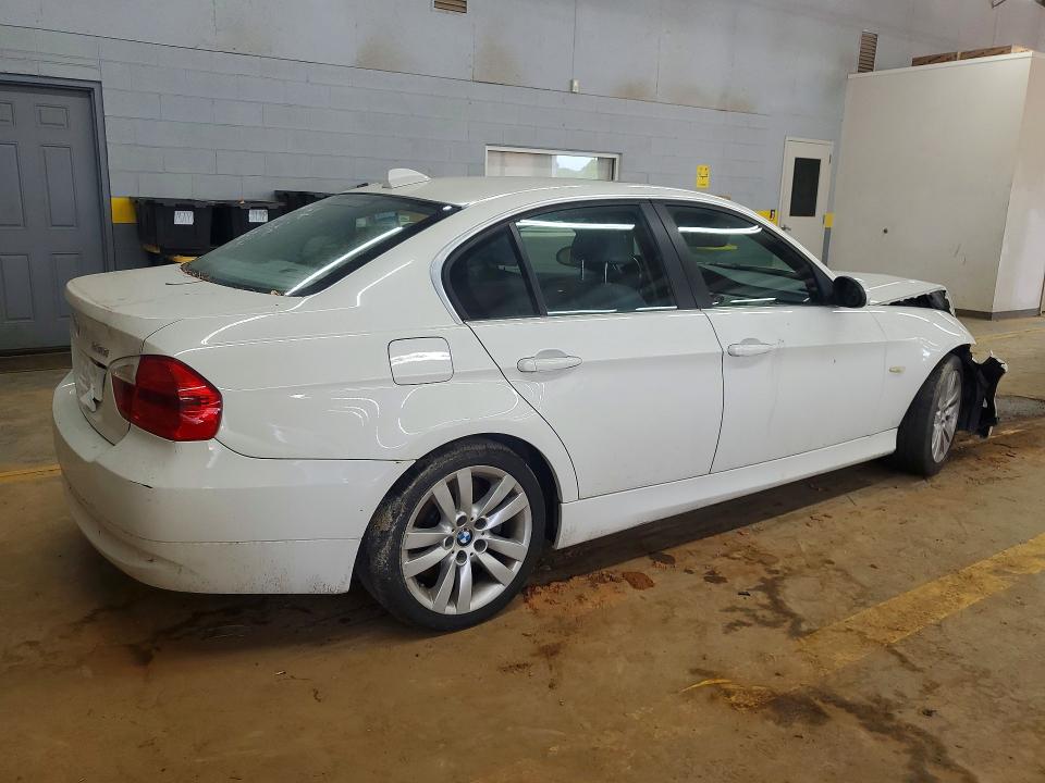 61629026 :رقم المزاد ، WBAVB33556PS15931 vin ، 2006 Bmw 330 مزاد بيع