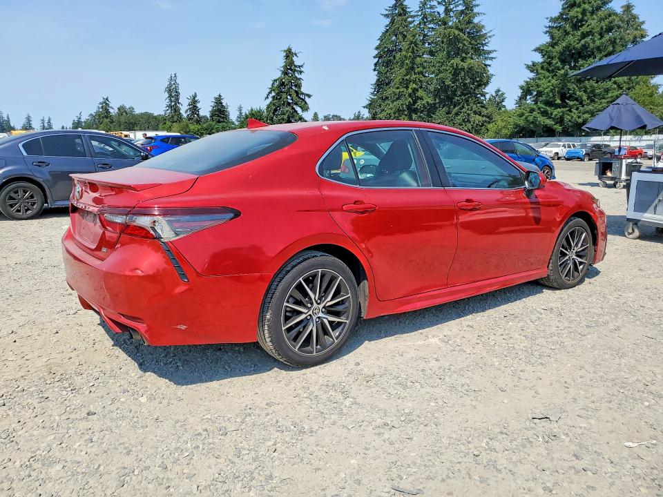 2021 Toyota Camry მანქანა იყიდება აუქციონზე, vin: 4T1G11AK2MU433735, აუქციონის ნომერი: 61184436