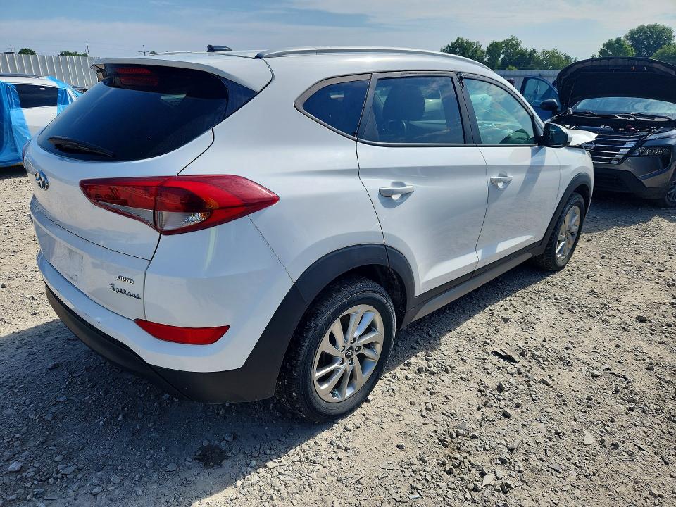 62592956 :رقم المزاد ، KM8J3CA42HU324615 vin ، 2017 Hyundai Tucson مزاد بيع