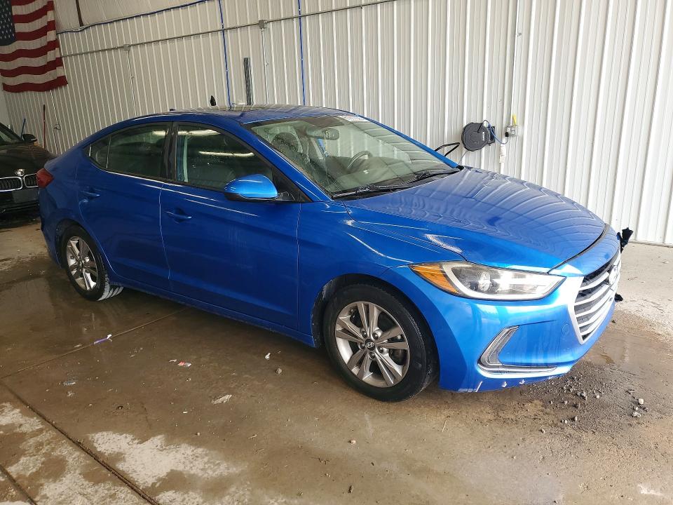 61077336 :رقم المزاد ، KMHD84LF0HU242918 vin ، 2017 Hyundai Elantra مزاد بيع