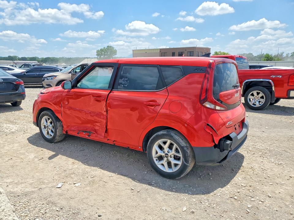 58151776 :رقم المزاد ، KNDJ23AU6N7176258 vin ، 2022 Kia Soul مزاد بيع