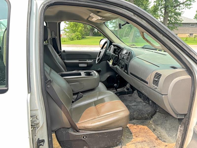 61566946 :رقم المزاد ، 1GBHK43K49F163590 vin ، 2009 Chevrolet Silverado مزاد بيع