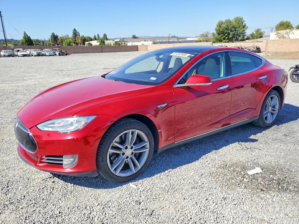 61232486 :رقم المزاد ، 5YJSA1H19EFP49798 vin ، 2014 Tesla Model S مزاد بيع