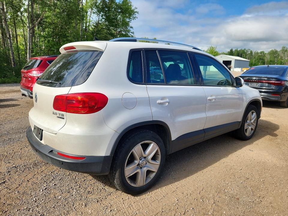 60131436 :رقم المزاد ، WVGBV7AX4CW604498 vin ، 2012 Volkswagen Tiguan مزاد بيع