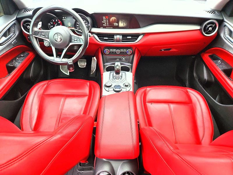 63343696 :رقم المزاد ، ZASFAKPN0J7C21117 vin ، 2018 Alfa Romeo Stelvio مزاد بيع
