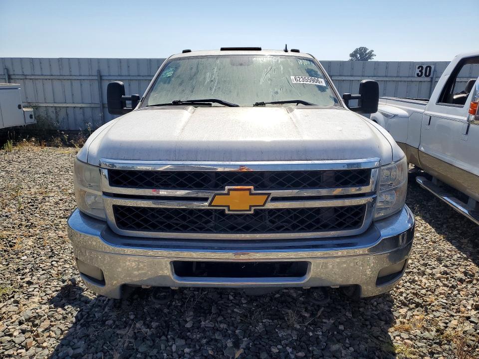 62355906 :رقم المزاد ، 1GC4K1C80EF131890 vin ، 2014 Chevrolet Silverado مزاد بيع