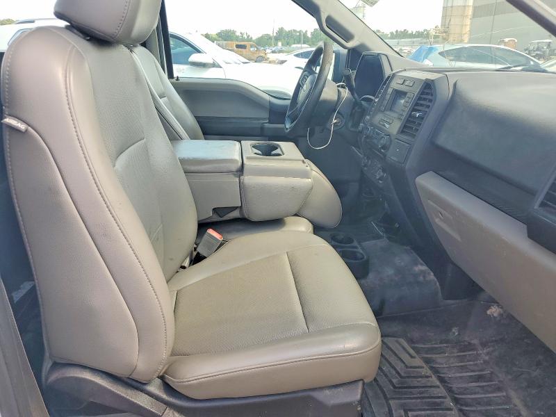 57896956 :رقم المزاد ، 1FTMF1CB9JKC03090 vin ، 2018 Ford F150 مزاد بيع
