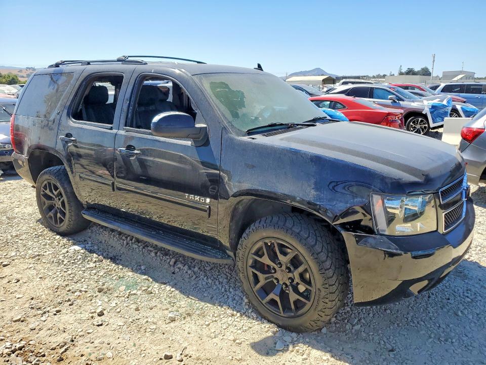 61578806 :رقم المزاد ، 1GNSKBE03BR133395 vin ، 2011 Chevrolet Tahoe مزاد بيع