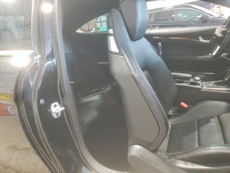 2015 Mercedes-benz C მანქანა იყიდება აუქციონზე, vin: WDDGJ4HBXFG389020, აუქციონის ნომერი: 62122556