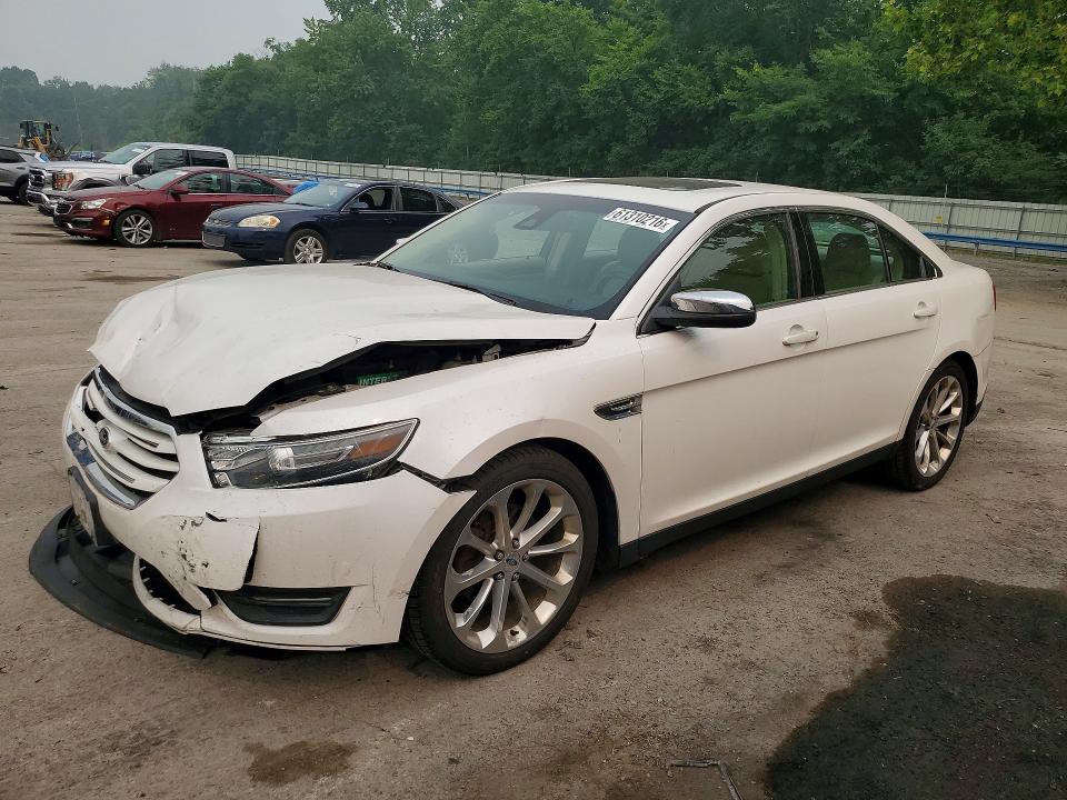 Продаж на аукціоні авто 2015 Ford Taurus, vin: 1FAHP2F84FG174568, номер лоту: 61310216