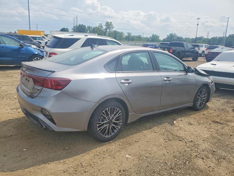 2023 Kia Forte მანქანა იყიდება აუქციონზე, vin: 3KPF54AD0PE645673, აუქციონის ნომერი: 62023076