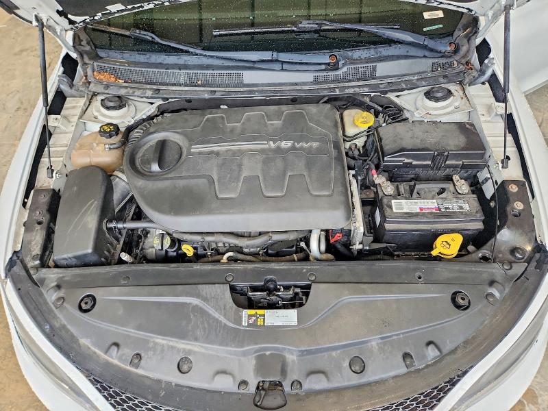 2015 Chrysler 200 მანქანა იყიდება აუქციონზე, vin: 1C3CCCBG7FN614690, აუქციონის ნომერი: 63073566