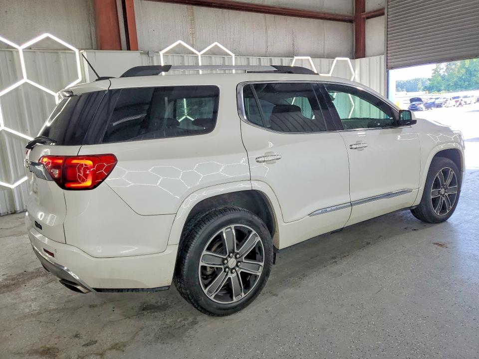 61514116 :رقم المزاد ، 1GKKNPLS7HZ135181 vin ، 2017 Gmc Acadia مزاد بيع