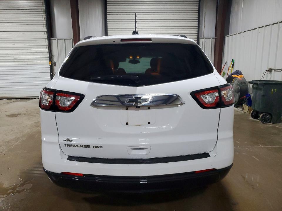 62104976 :رقم المزاد ، 1GNKVFKD1HJ104328 vin ، 2017 Chevrolet Traverse مزاد بيع