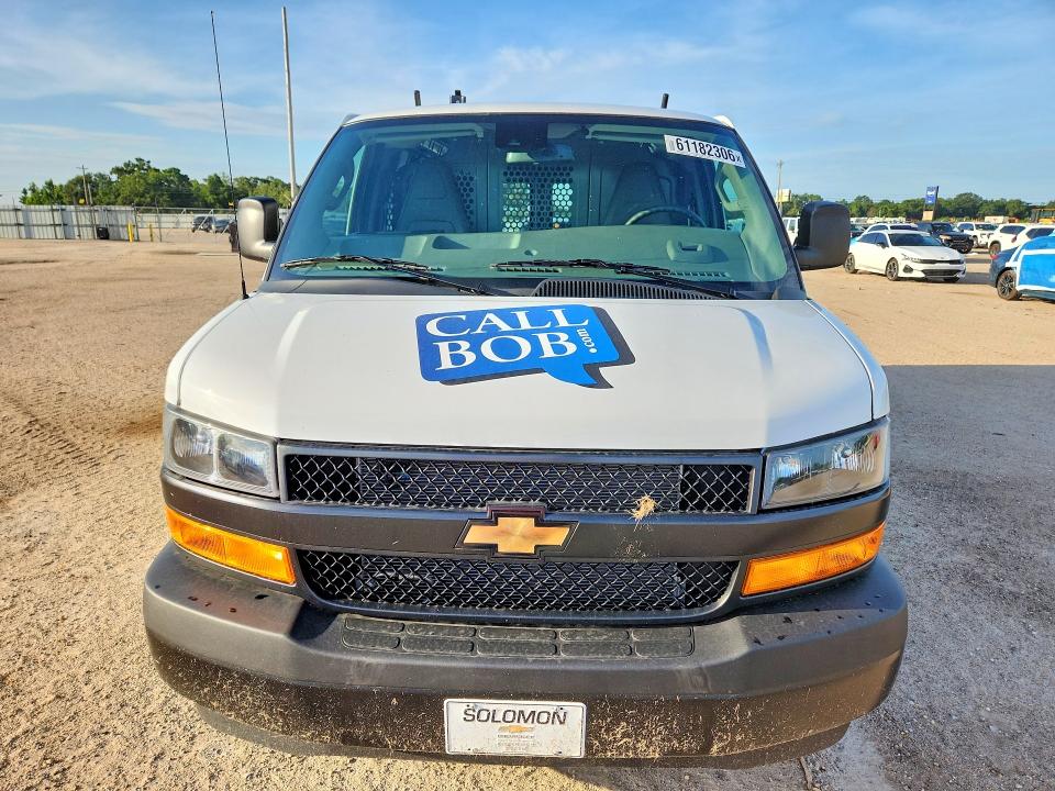 61182306 :رقم المزاد ، 1GCWGBF71T1237018 vin ، 2026 Chevrolet Express G2500 مزاد بيع