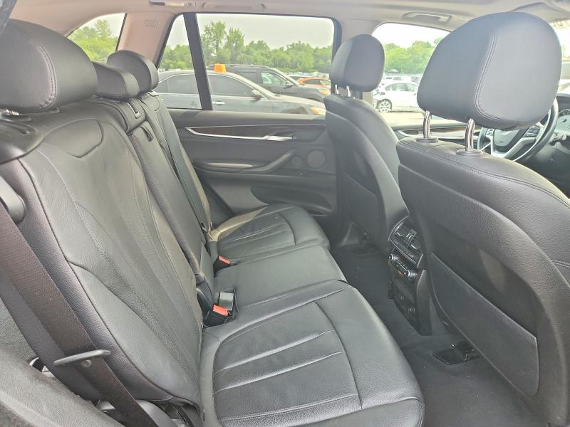 60600966 :رقم المزاد ، 5UXKR0C55F0K67325 vin ، 2015 Bmw X5 مزاد بيع
