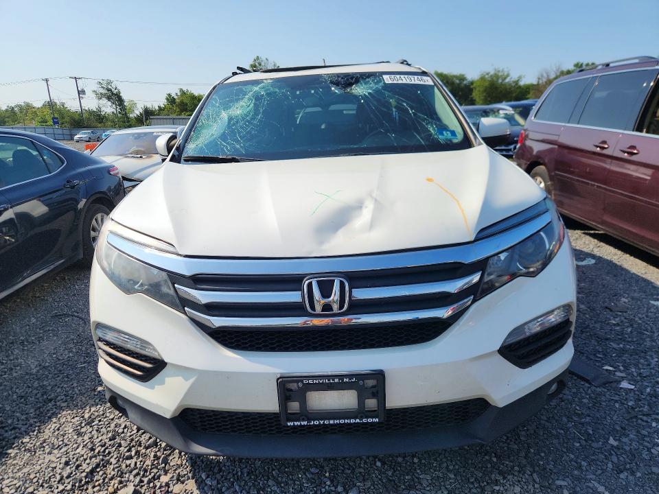 60419746 :رقم المزاد ، 5FNYF6H56JB008899 vin ، 2018 Honda Pilot مزاد بيع