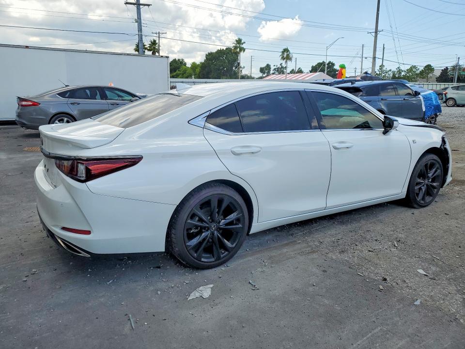 60233676 :رقم المزاد ، 58AJZ1B16RU172811 vin ، 2024 Lexus Es مزاد بيع