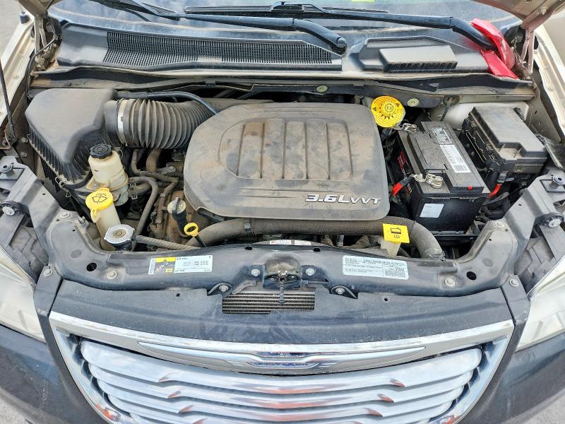 62707806 :رقم المزاد ، 2C4RC1BG6GR186674 vin ، 2016 Chrysler Town & Country مزاد بيع