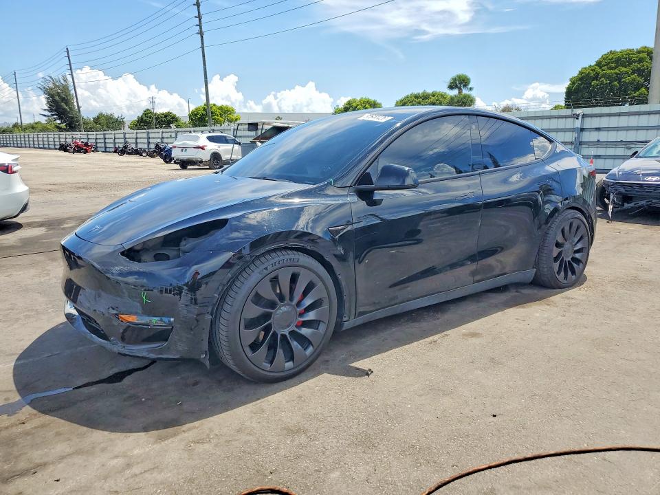 Продажа на аукционе авто 2023 Tesla Model Y, vin: 7SAYGDEF8PF704867, номер лота: 62644426