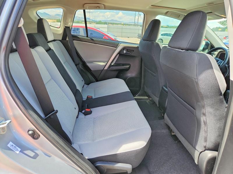 Auction sale of the 2017 Toyota Rav4, vin: 2T3RFREV0HW562535, lot number: 63329216