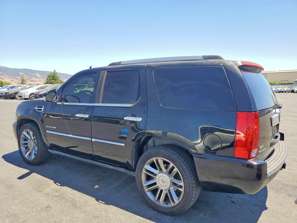 62634556 :رقم المزاد ، 1GYS4DEF7BR263743 vin ، 2011 Cadillac Escalade مزاد بيع