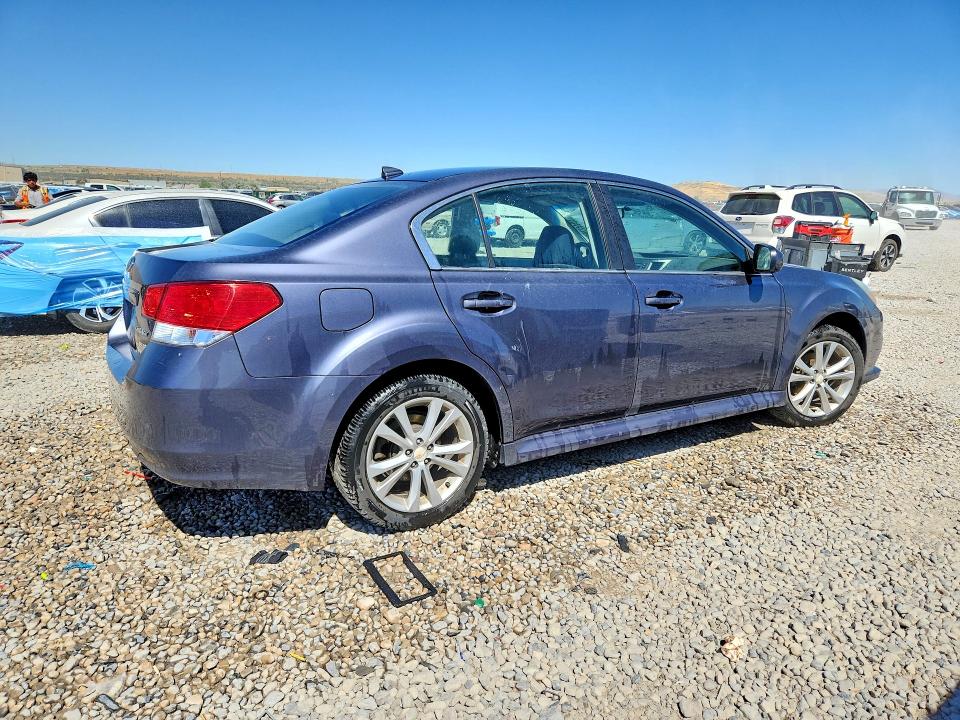 60447796 :رقم المزاد ، 4S3BMBC63E3037610 vin ، 2014 Subaru Legacy مزاد بيع
