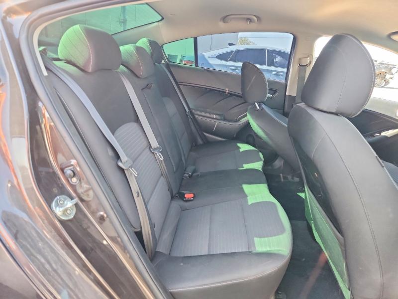 2018 Kia Forte მანქანა იყიდება აუქციონზე, vin: 3KPFL4A71JE180926, აუქციონის ნომერი: 59261736