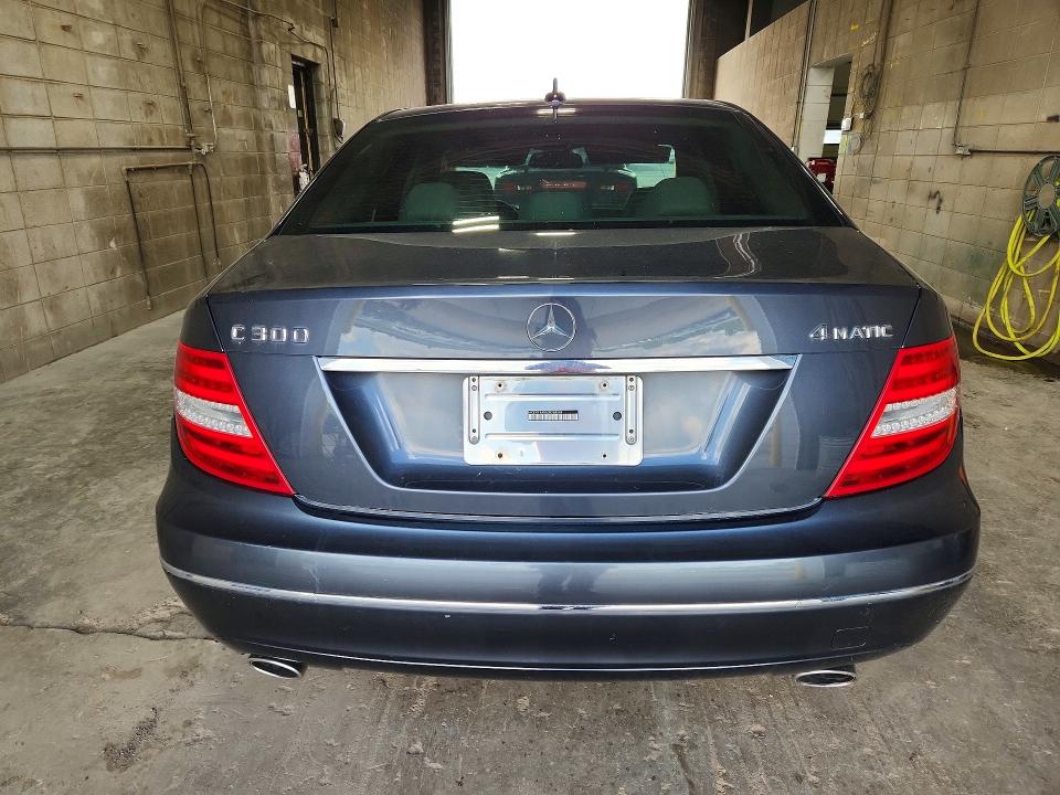 60331196 :رقم المزاد ، WDDGF8AB5DR288584 vin ، 2013 Mercedes-benz C-class مزاد بيع